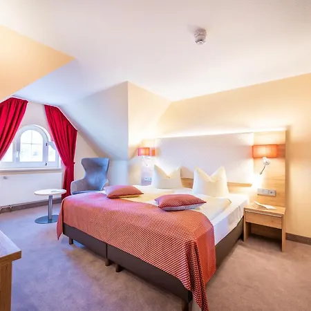 Centralhotel Отель Остзебад Бинц